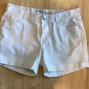 Old Navy Sweetheart shorts, Size 12, gently used good condition.